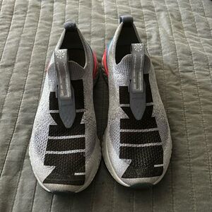 Nike Epic Phantom React Flykint